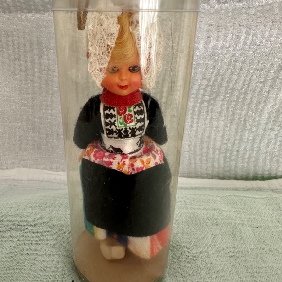 New Holland, The Netherlands, Dutch souvenir Doll - Picture 5 of 5